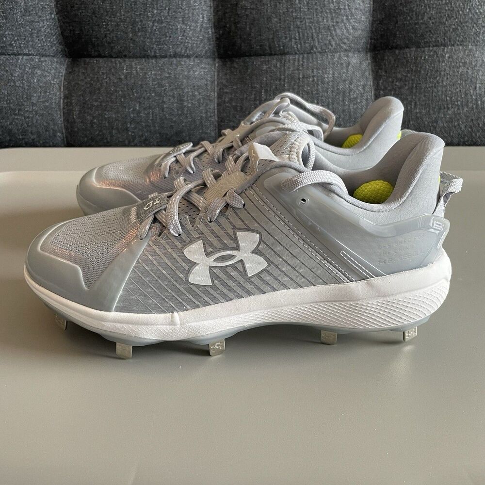 Mens 6.5 / Women’s 8 - Under Armour Yard Low Metal Gray Baseball Cleats